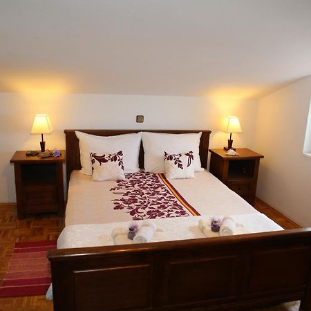 Pansion Adria Hotel Sveti Filip i Jakov Bilik gambar