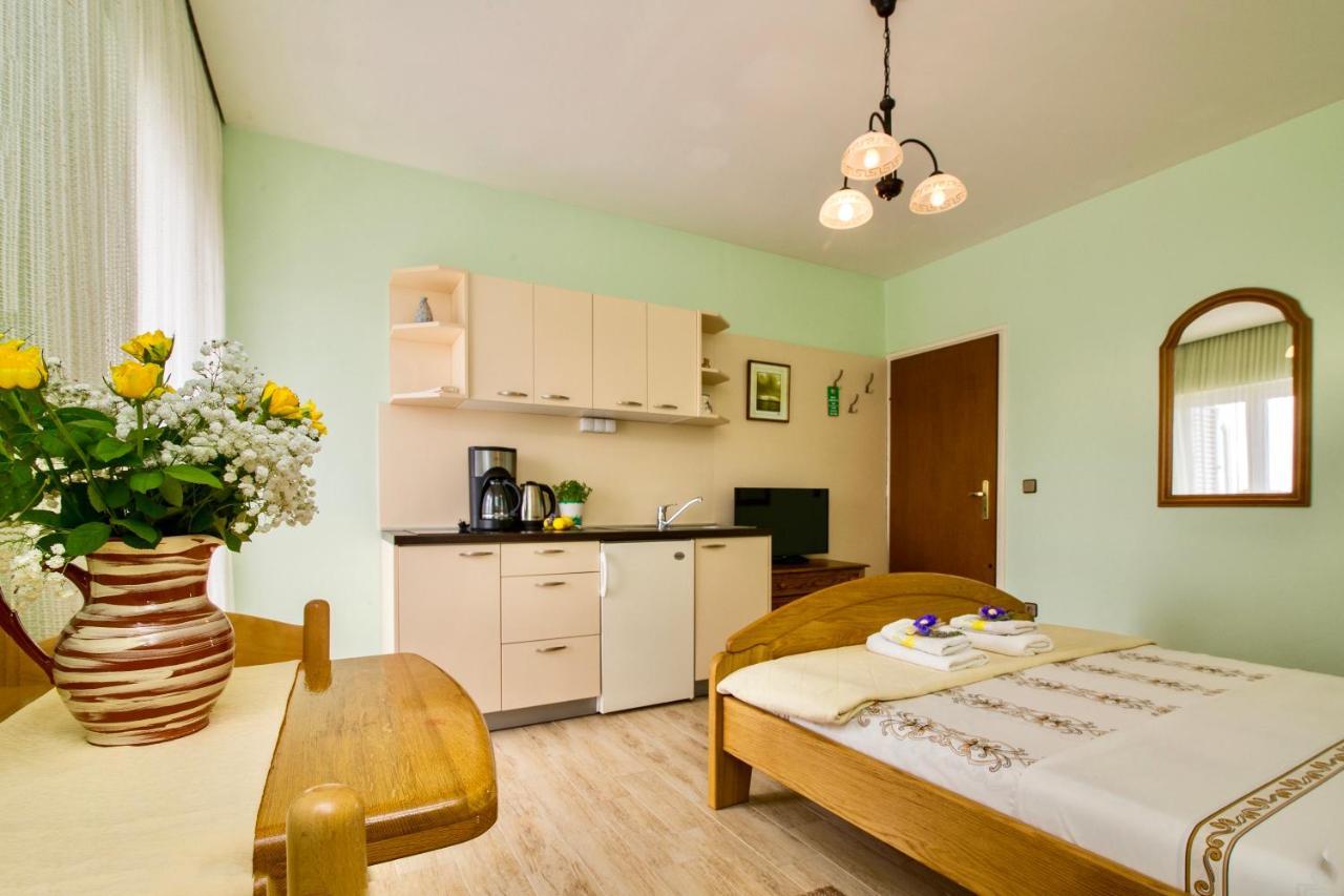 Pansion Adria Hotel Sveti Filip i Jakov Luaran gambar